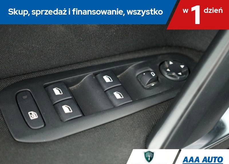 Peugeot 308 cena 45000 przebieg: 147973, rok produkcji 2019 z Łęczna małe 232